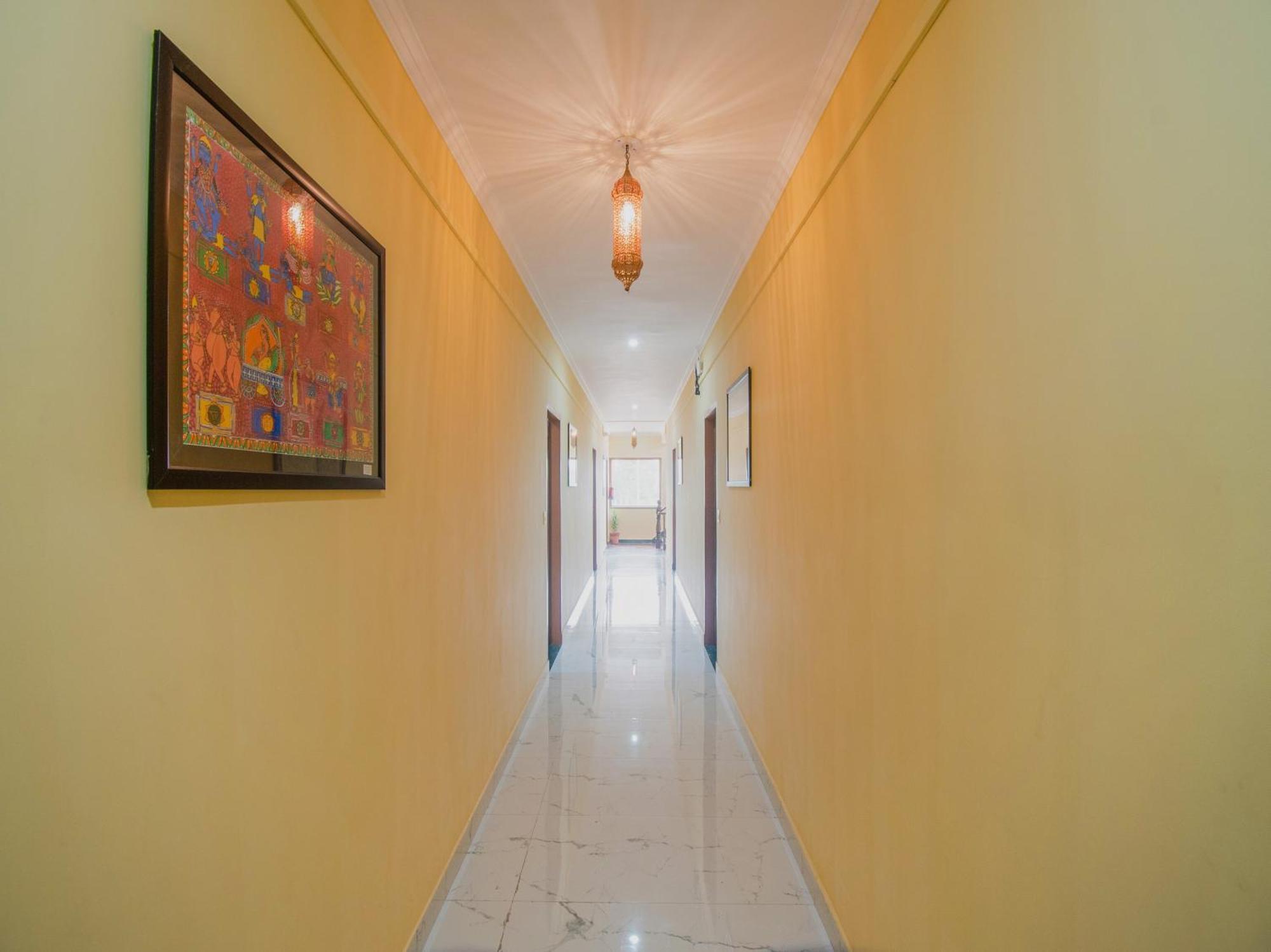 Collection O Omeshwari Hotel 3*